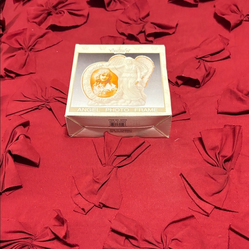 Crown Ivory Angelic Photo Frame - Picture 2 of 2